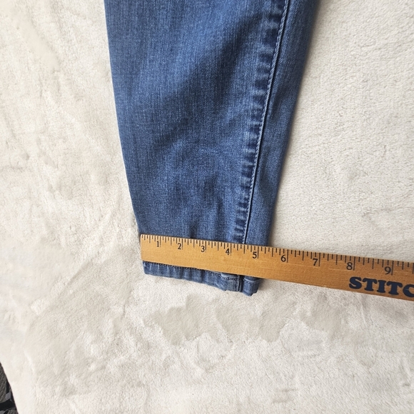 Wit & Wisdom Jeans 12 Skinny Denim Medium Blue Wash - Picture 5 of 11